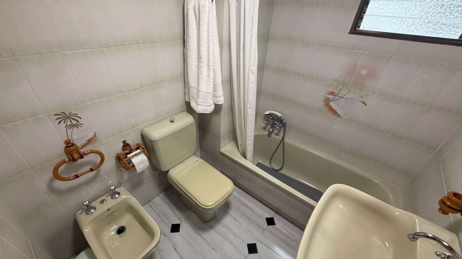 3 Bed, 2 Bath, ApartmentFor Sale, Torrevieja, Alicante