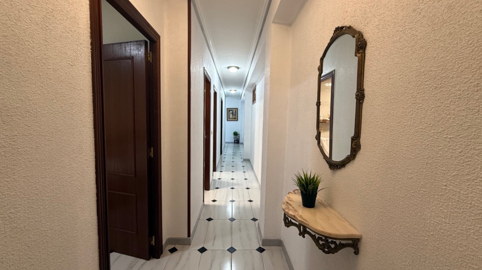 3 Bed, 2 Bath, ApartmentFor Sale, Torrevieja, Alicante