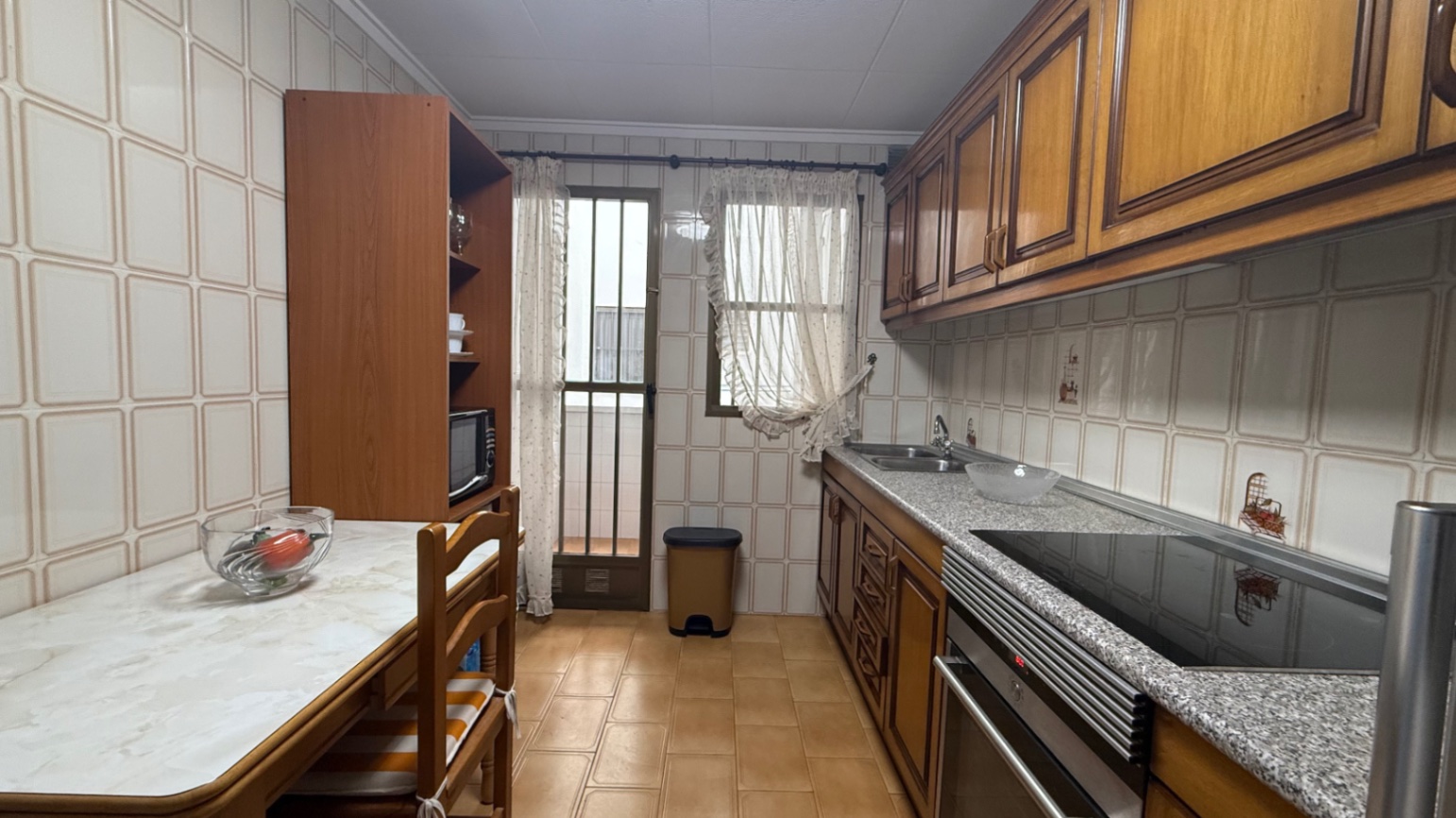 3 Bed, 2 Bath, ApartmentFor Sale, Torrevieja, Alicante