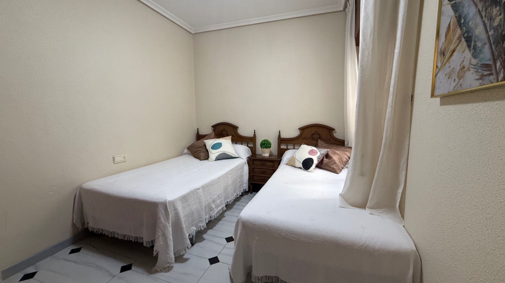 3 Bed, 2 Bath, ApartmentFor Sale, Torrevieja, Alicante