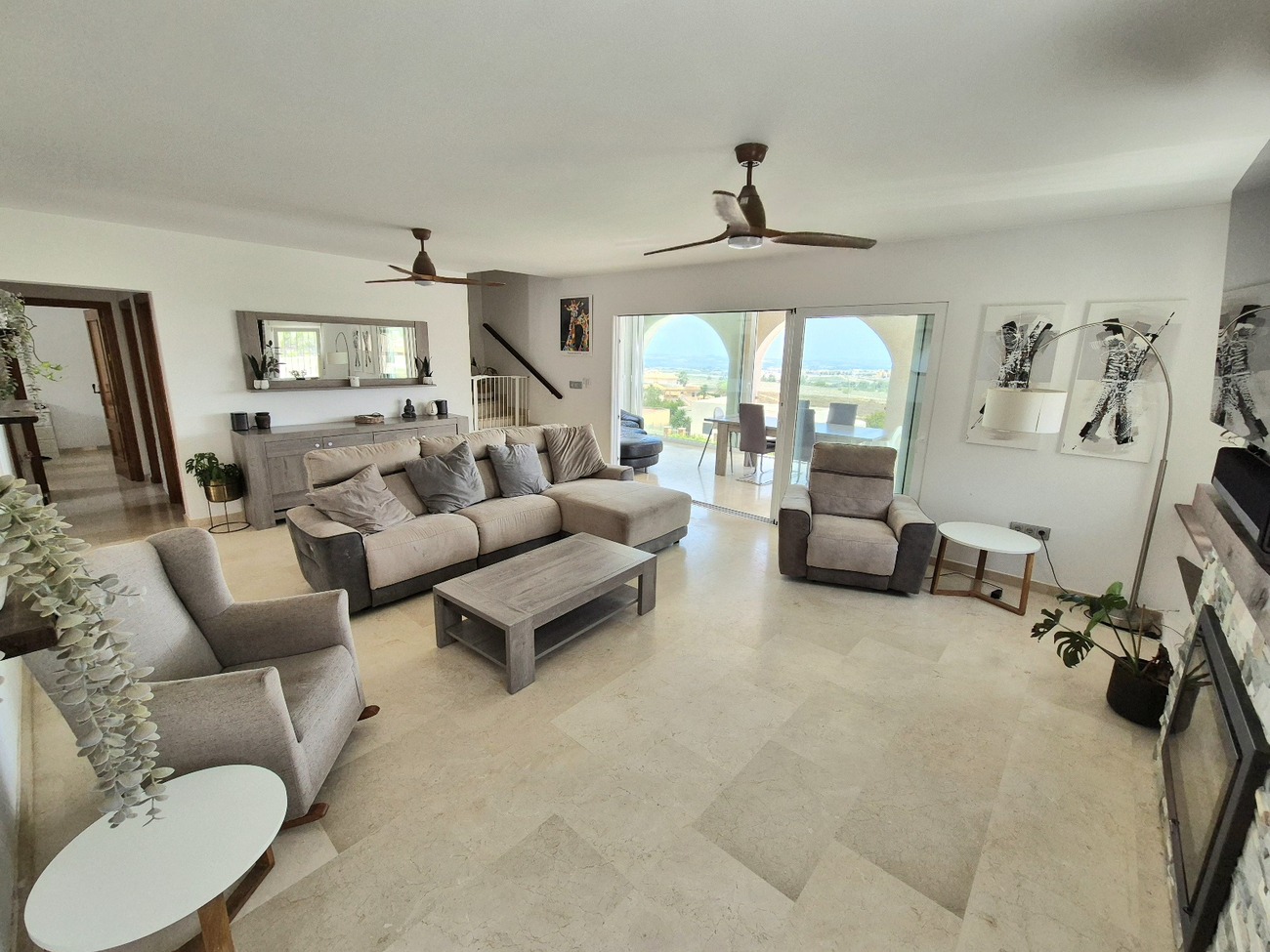 5 Bed, 3 Bath, HouseFor Sale, San Miguel de Salinas, Alicante