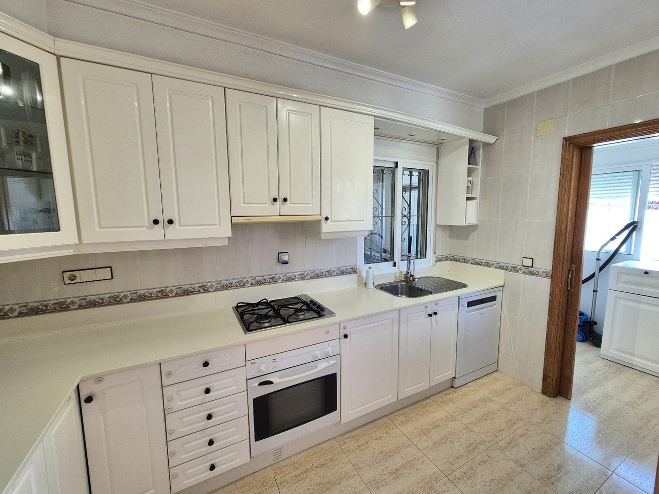 5 Bed, 3 Bath, HouseFor Sale, San Miguel de Salinas, Alicante