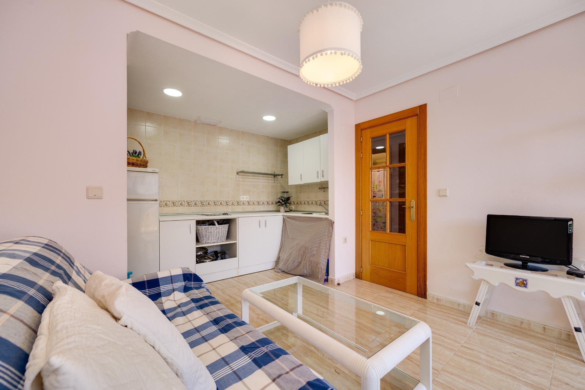 2 Bed, 1 Bath, ApartmentFor Sale, Torrevieja, Alicante