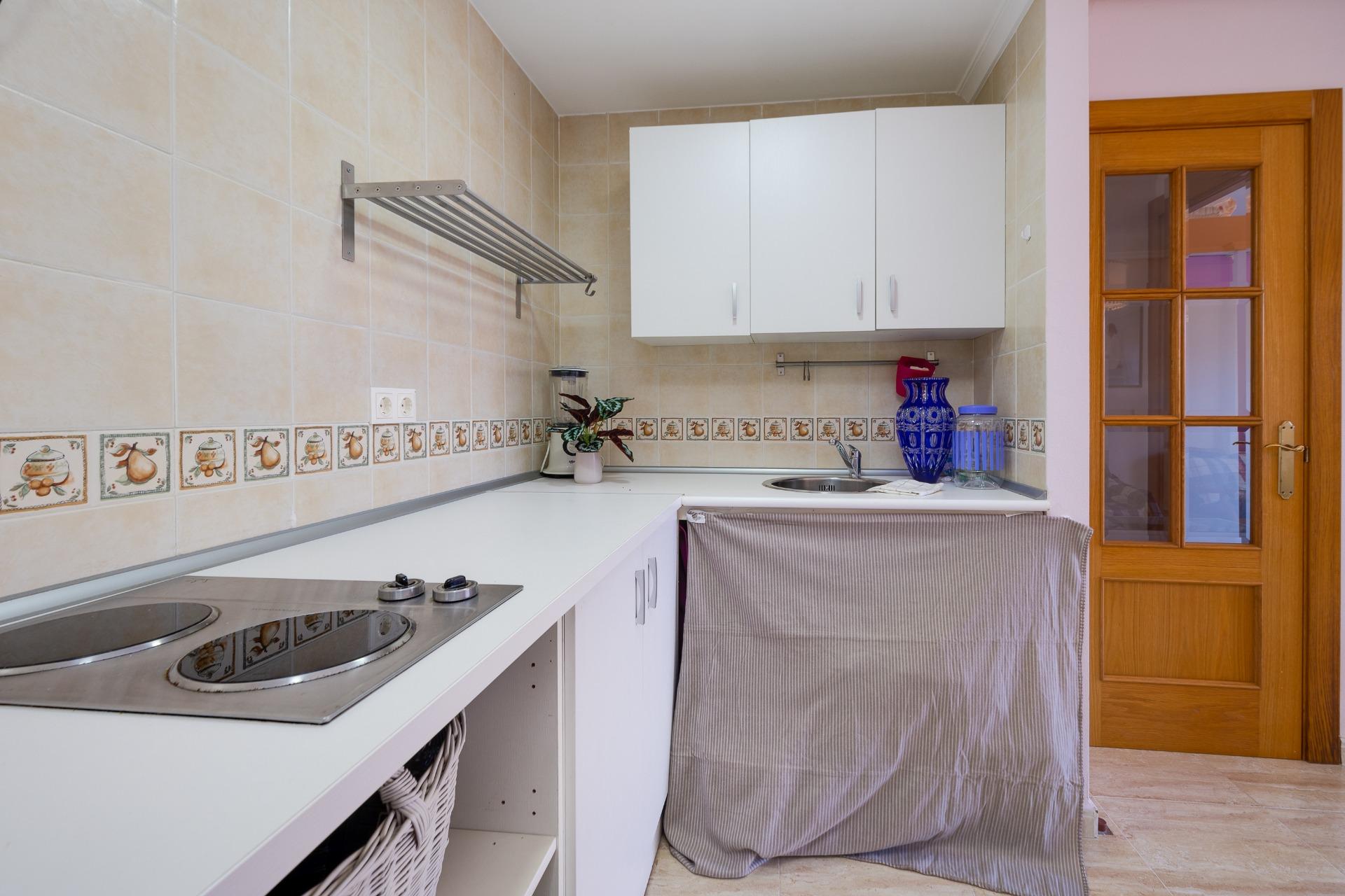 2 Bed, 1 Bath, ApartmentFor Sale, Torrevieja, Alicante