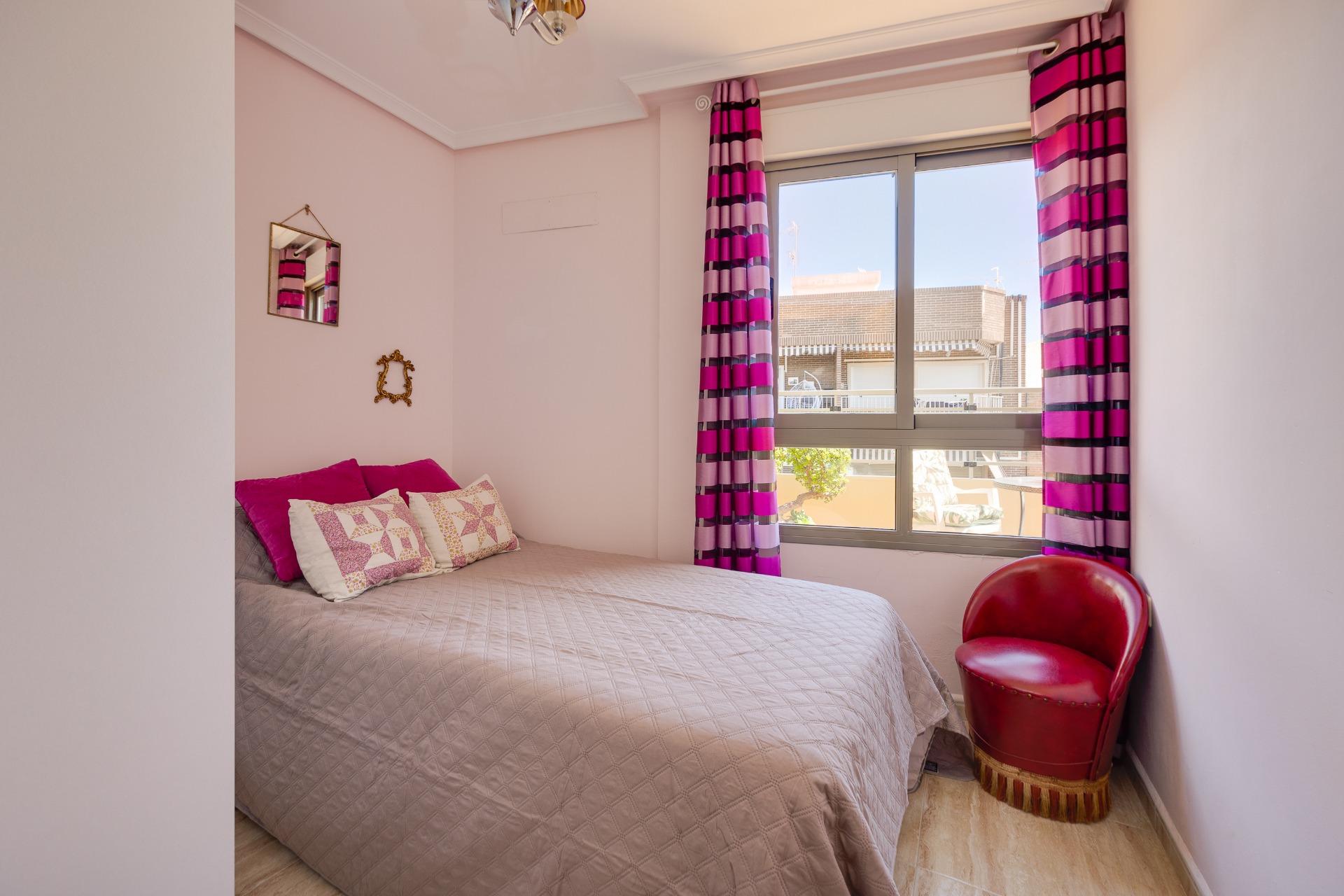 2 Bed, 1 Bath, ApartmentFor Sale, Torrevieja, Alicante