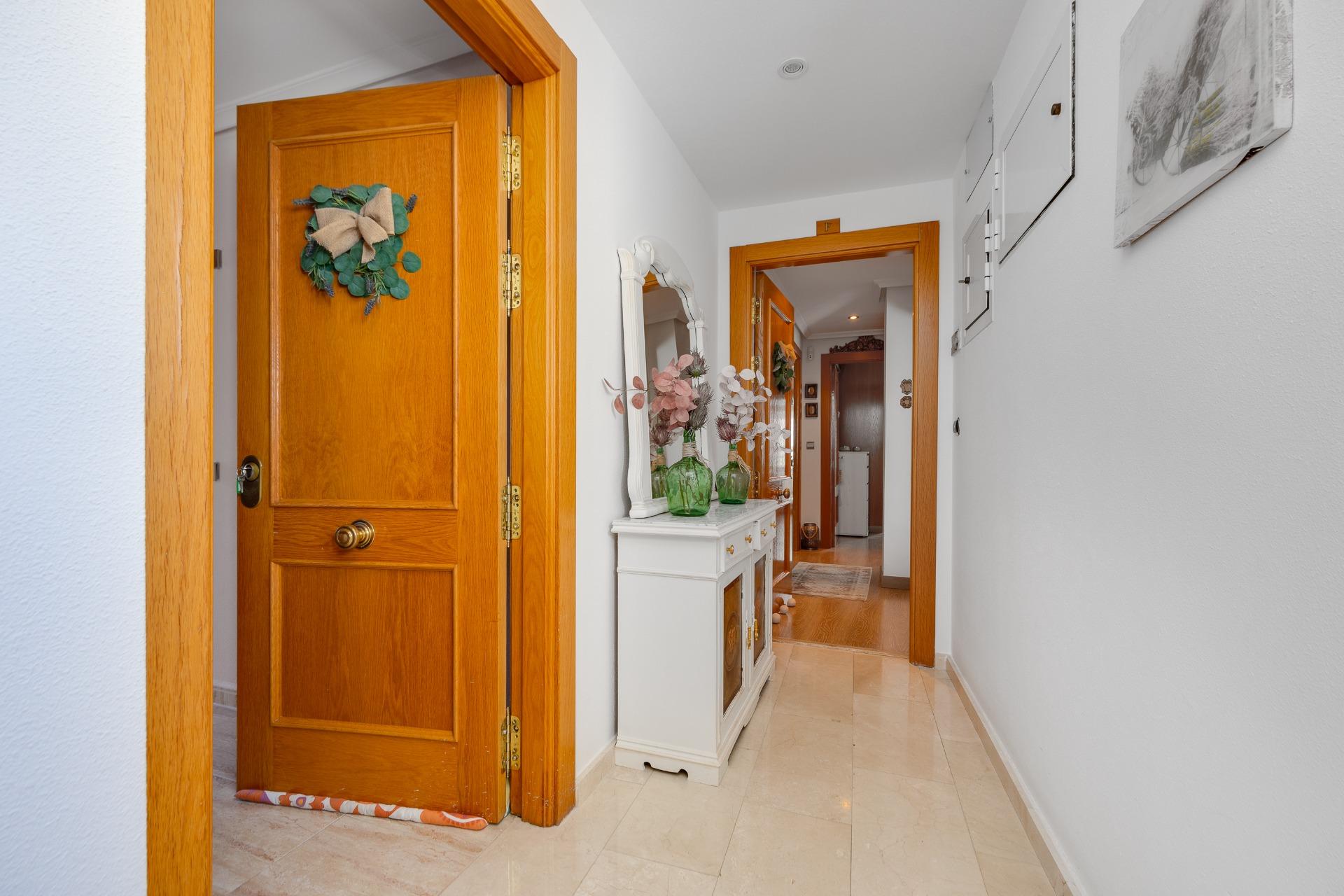 2 Bed, 1 Bath, ApartmentFor Sale, Torrevieja, Alicante