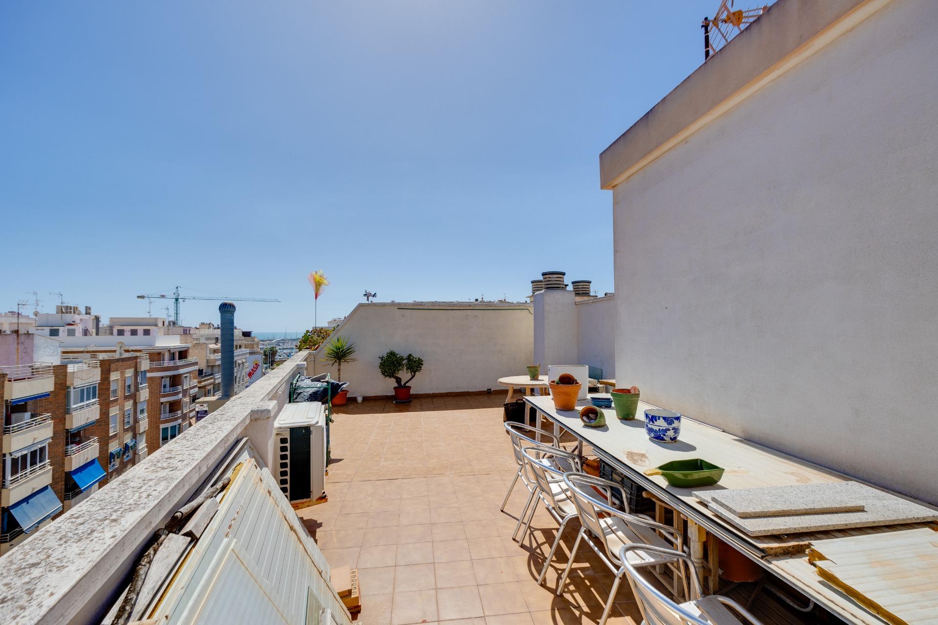 2 Bed, 1 Bath, ApartmentFor Sale, Torrevieja, Alicante