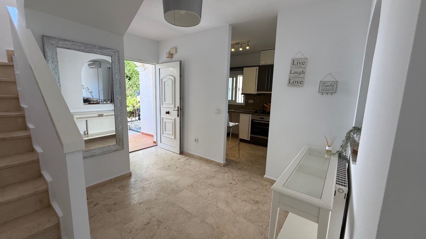 4 Bed, 2 Bath, HouseFor Sale, Orihuela, Alicante