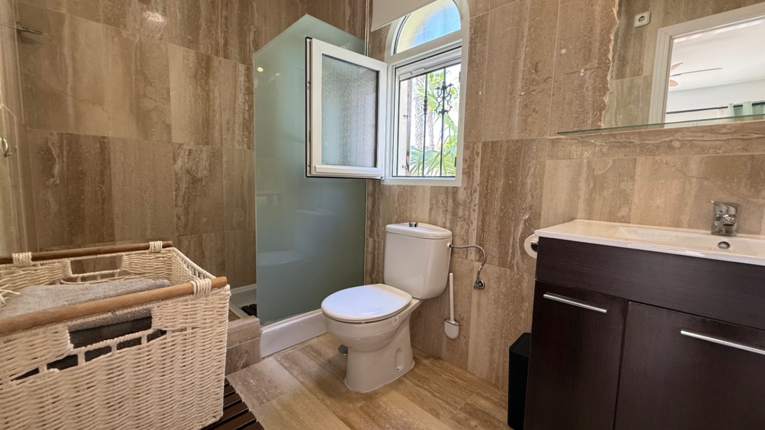 4 Bed, 2 Bath, HouseFor Sale, Orihuela, Alicante