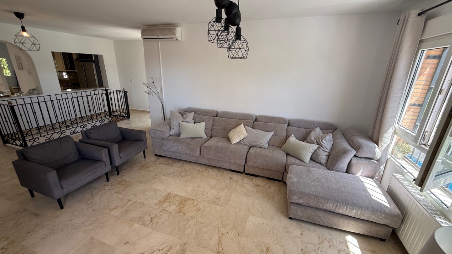 4 Bed, 2 Bath, HouseFor Sale, Orihuela, Alicante