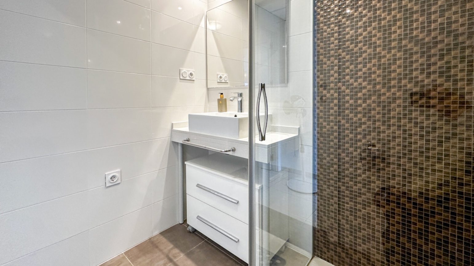 2 Bed, 2 Bath, ApartmentFor Sale, Torrevieja, Alicante