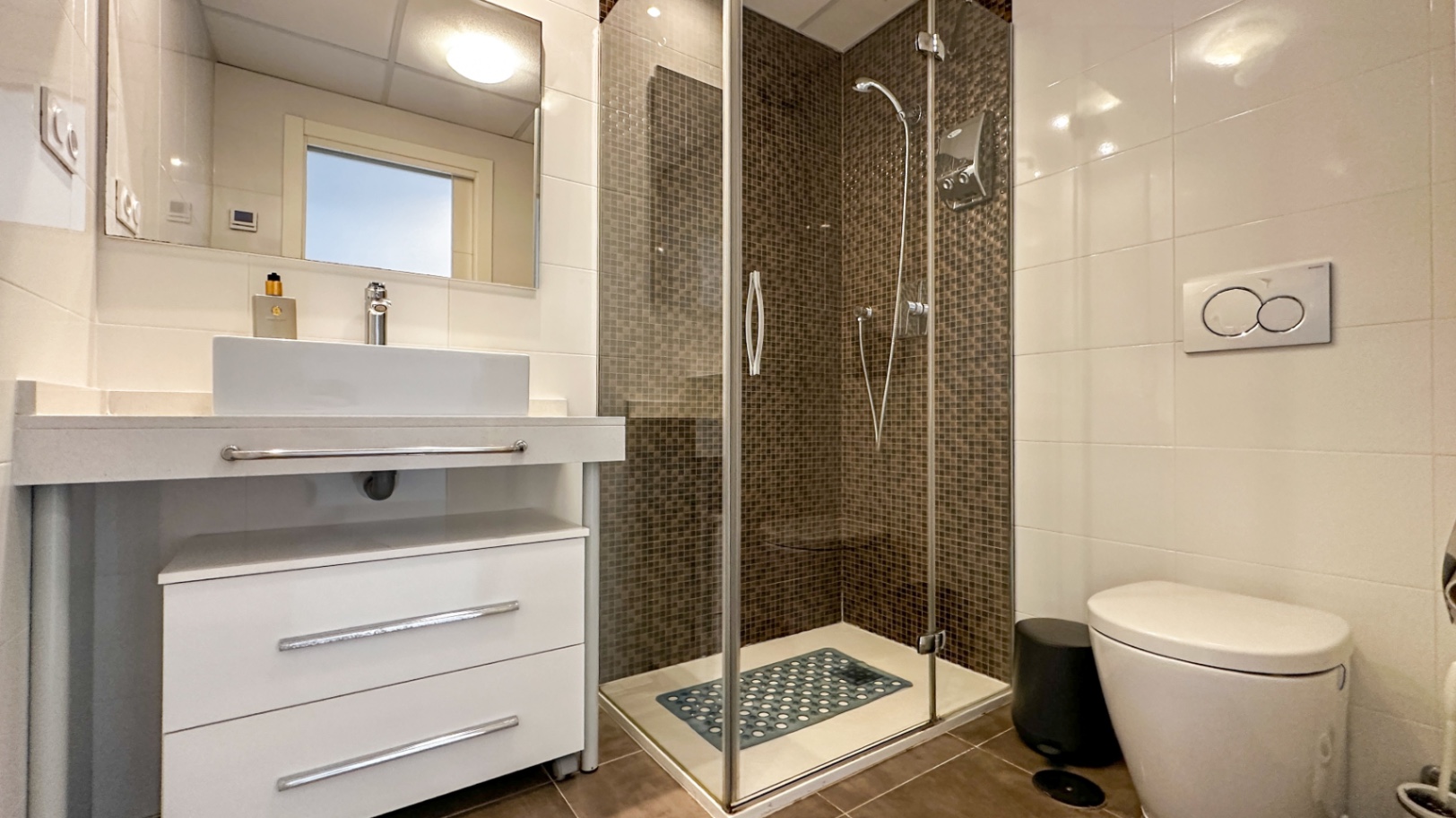 2 Bed, 2 Bath, ApartmentFor Sale, Torrevieja, Alicante