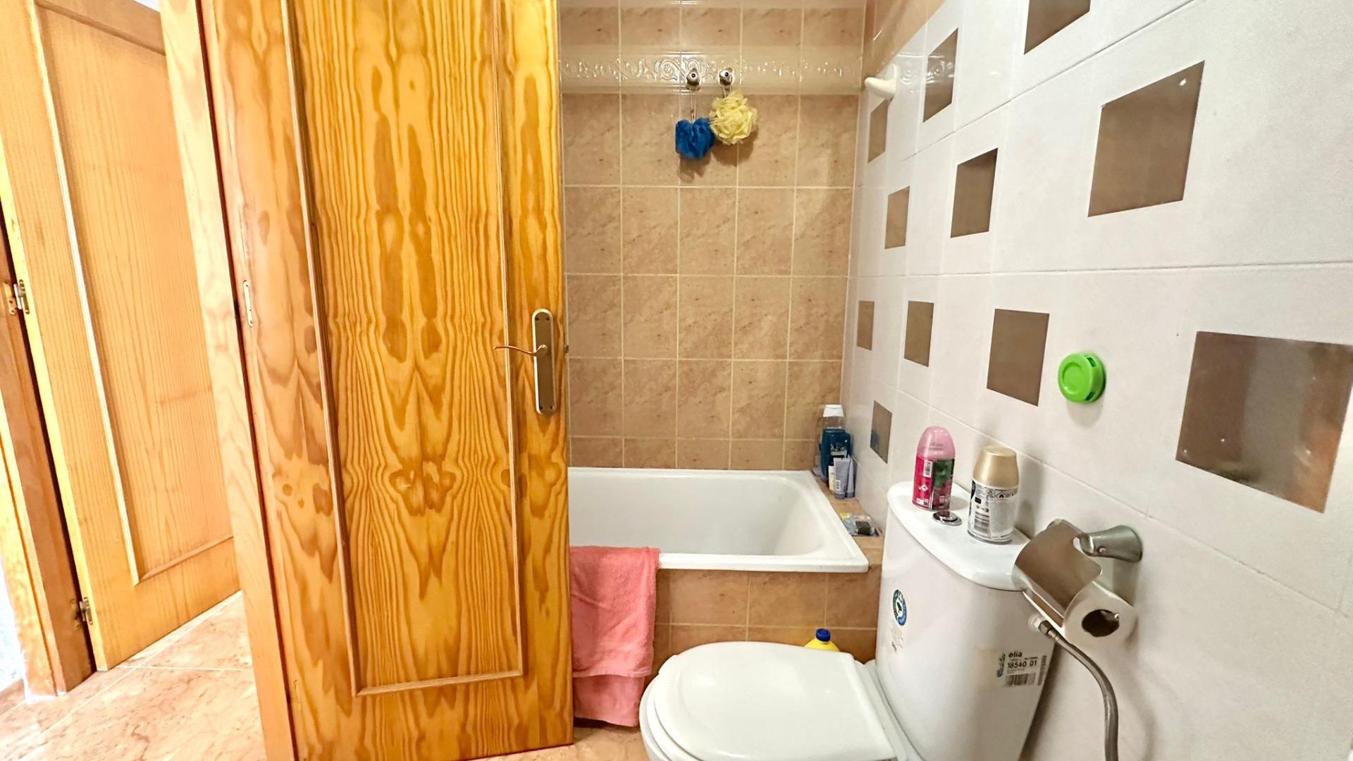 2 Bed, 1 Bath, HouseFor Sale, Torrevieja, Alicante