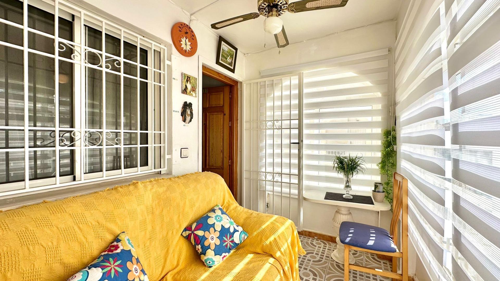 2 Bed, 1 Bath, HouseFor Sale, Torrevieja, Alicante