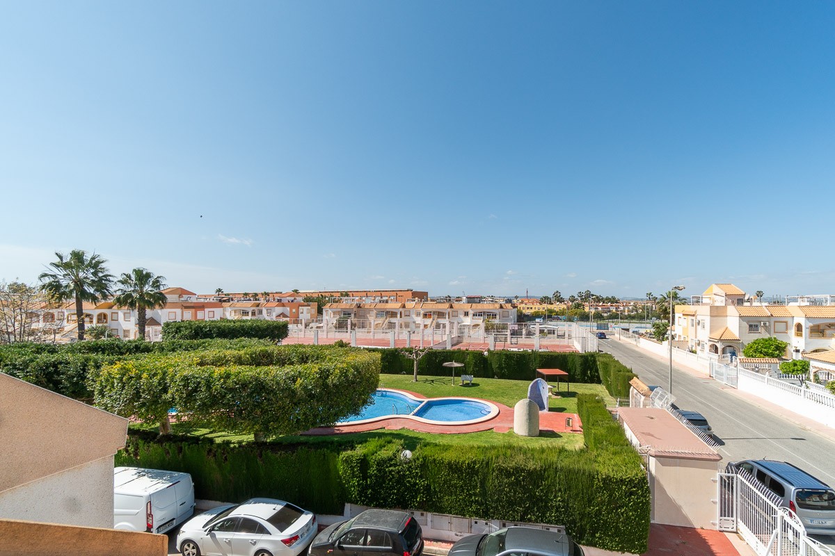 2 Bed, 2 Bath, HouseFor Sale, Torrevieja, Alicante