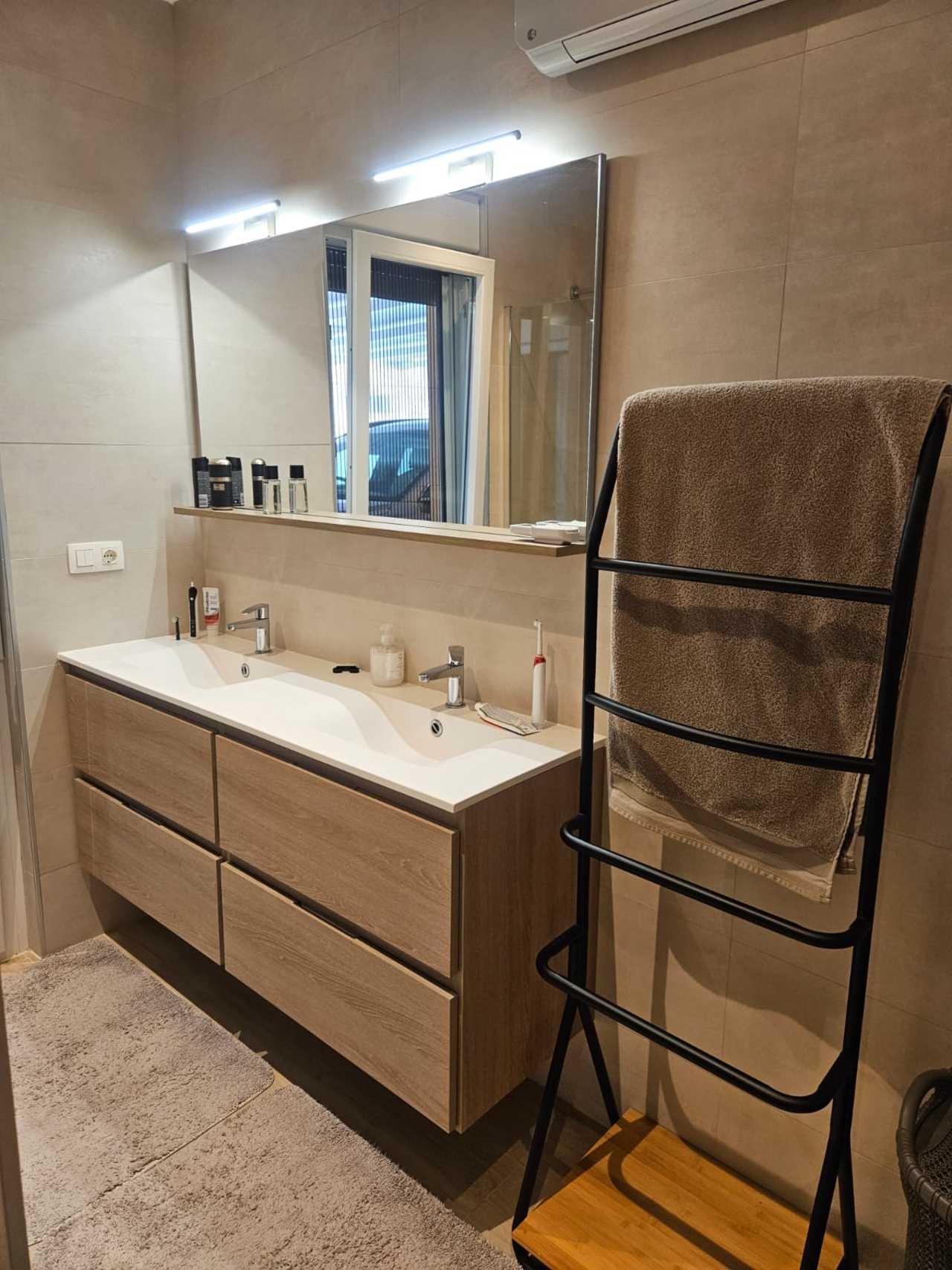 4 Bed, 2 Bath, HouseFor Sale, Torrevieja, Alicante