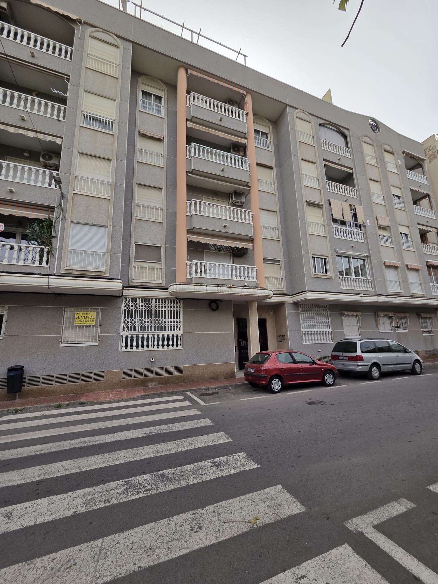 3 Bed, 1 Bath, ApartmentFor Sale, Torrevieja, Alicante