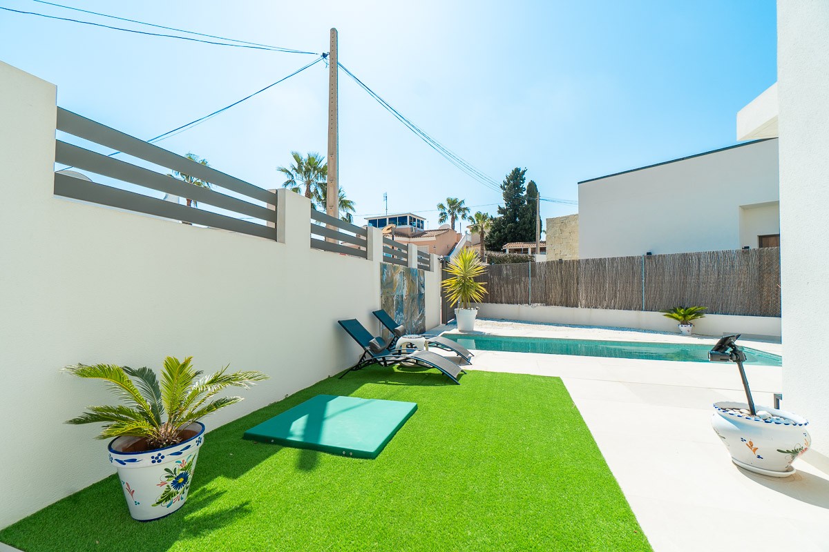 3 Bed, 2 Bath, HouseFor Sale, Orihuela Costa, Alicante