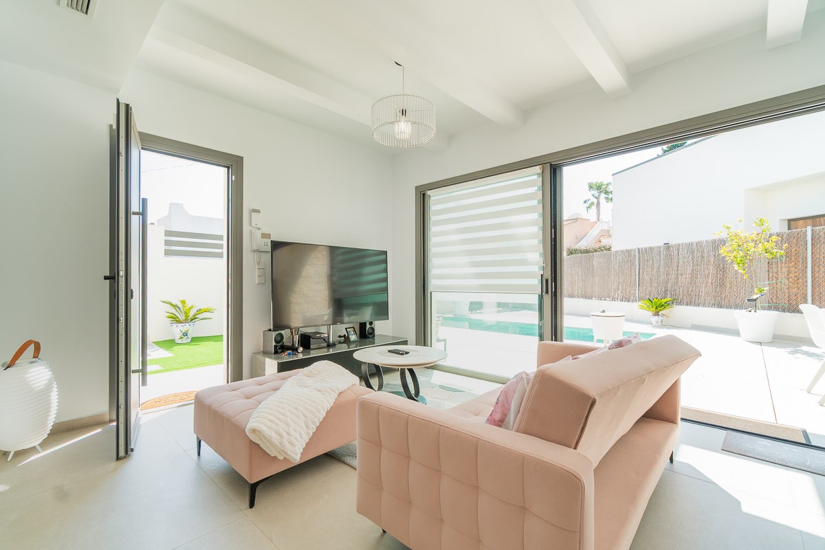 3 Bed, 2 Bath, HouseFor Sale, Orihuela Costa, Alicante