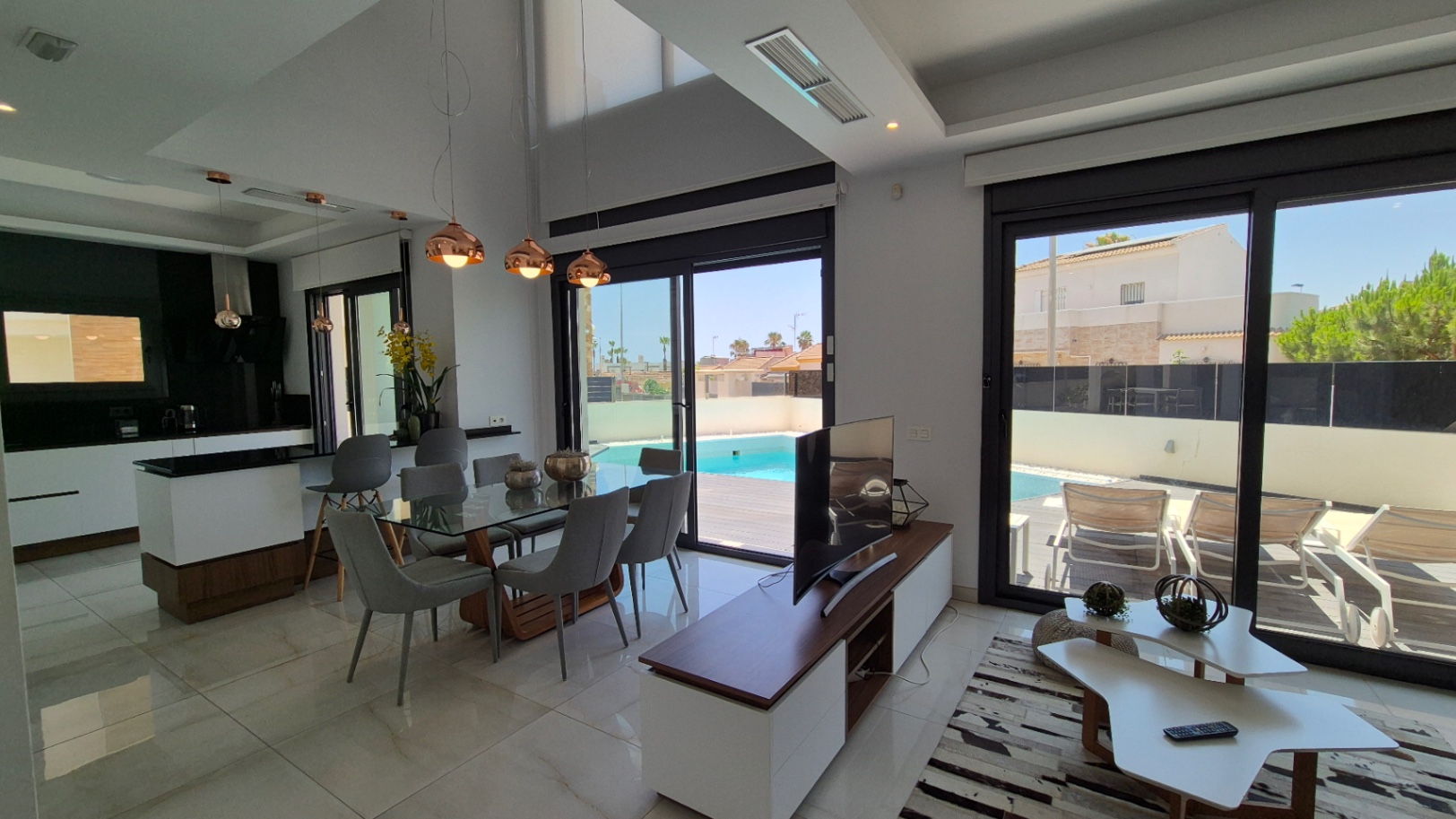 4 Bed, 4 Bath, HouseFor Sale, Torrevieja, Alicante