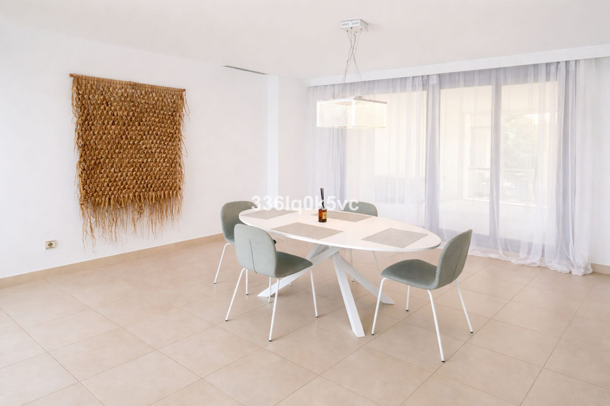 2 Bed, 2 Bath, ApartmentFor Sale, Altos de los Monteros, Malaga