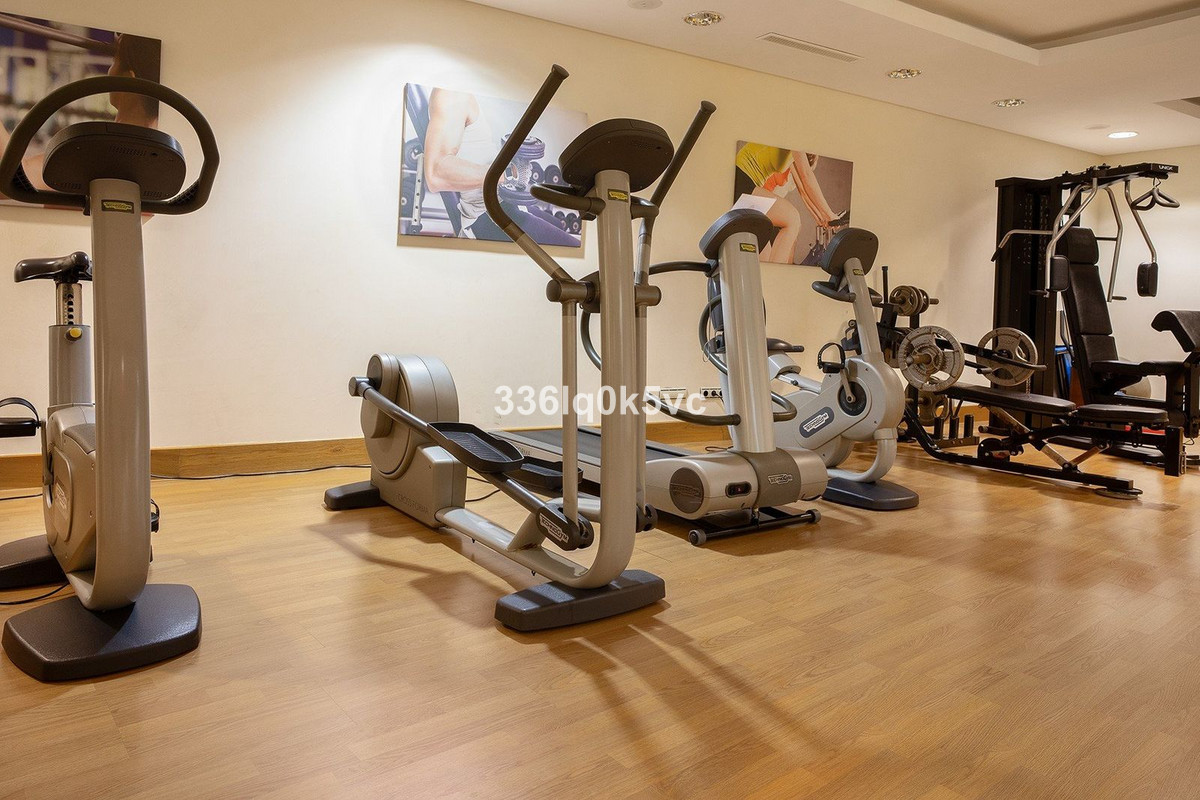 2 Bed, 2 Bath, ApartmentFor Sale, Altos de los Monteros, Malaga