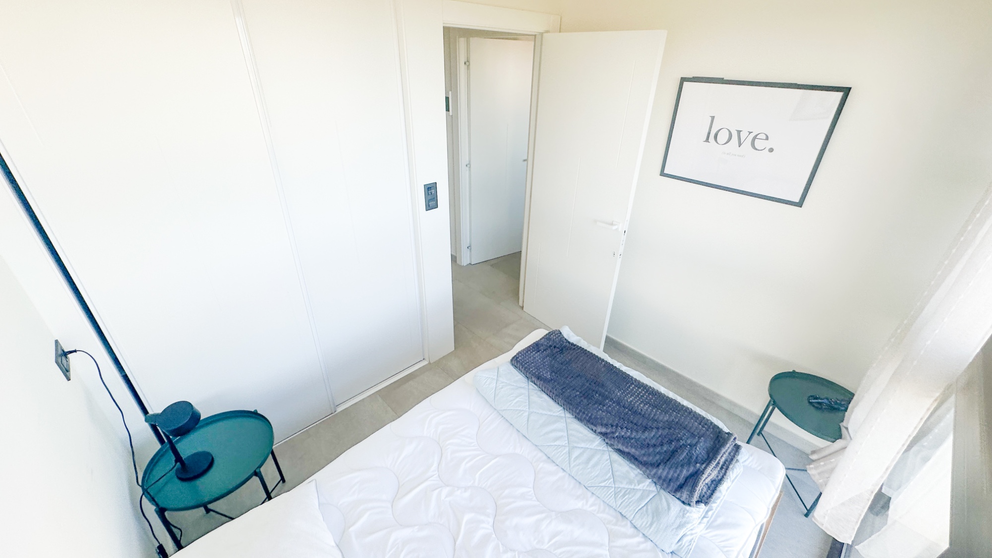 3 Bed, 2 Bath, ApartmentFor Sale, Torrevieja, Alicante