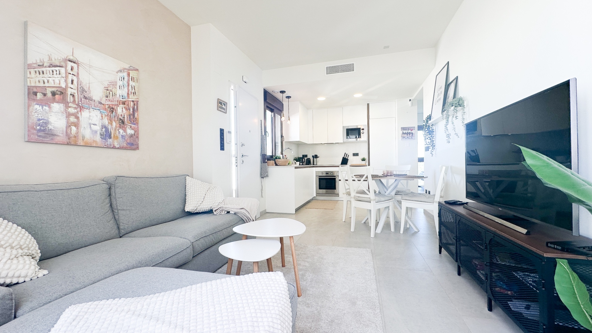 3 Bed, 2 Bath, ApartmentFor Sale, Torrevieja, Alicante