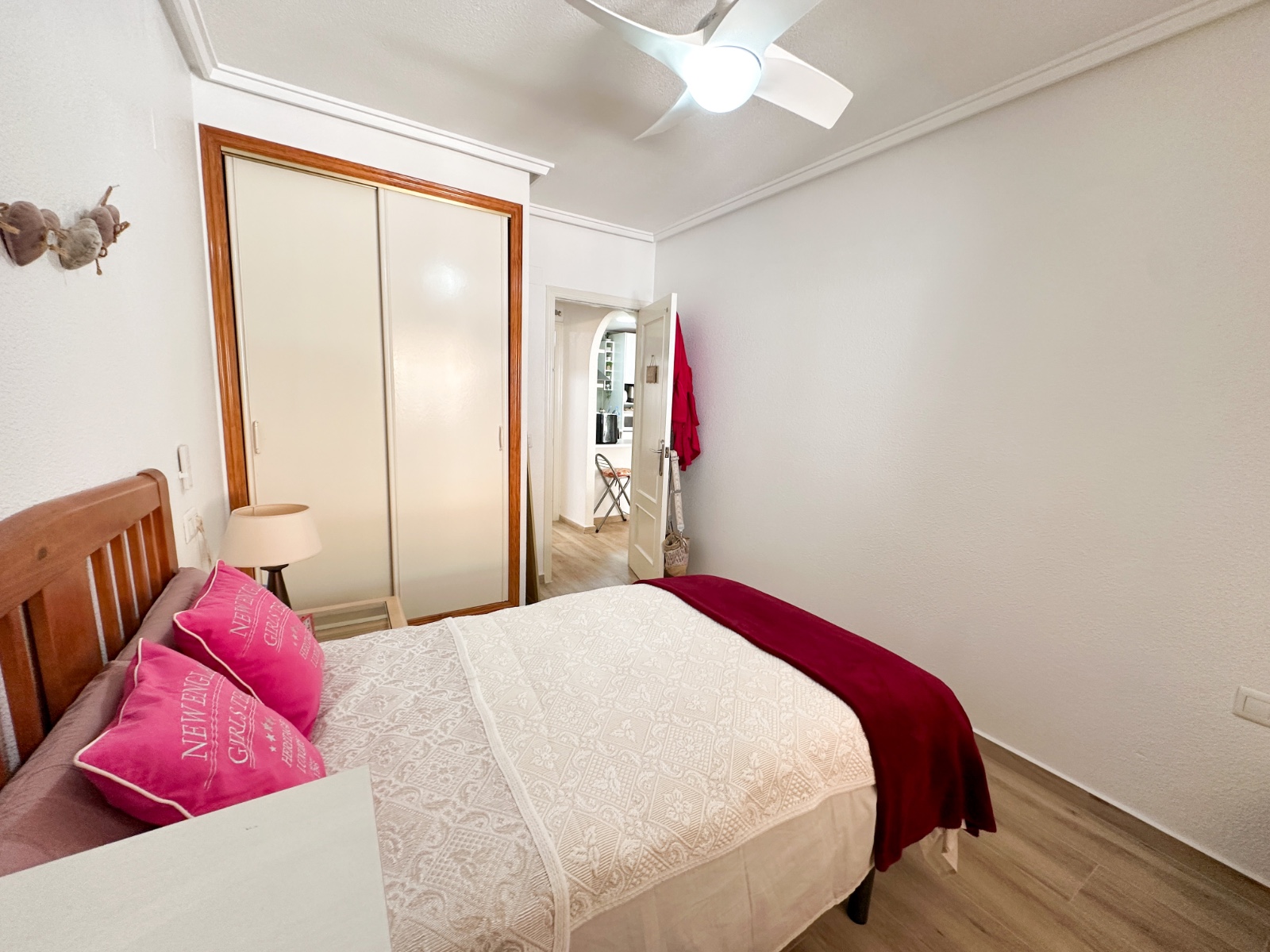 2 Bed, 1 Bath, ApartmentFor Sale, Torrevieja, Alicante