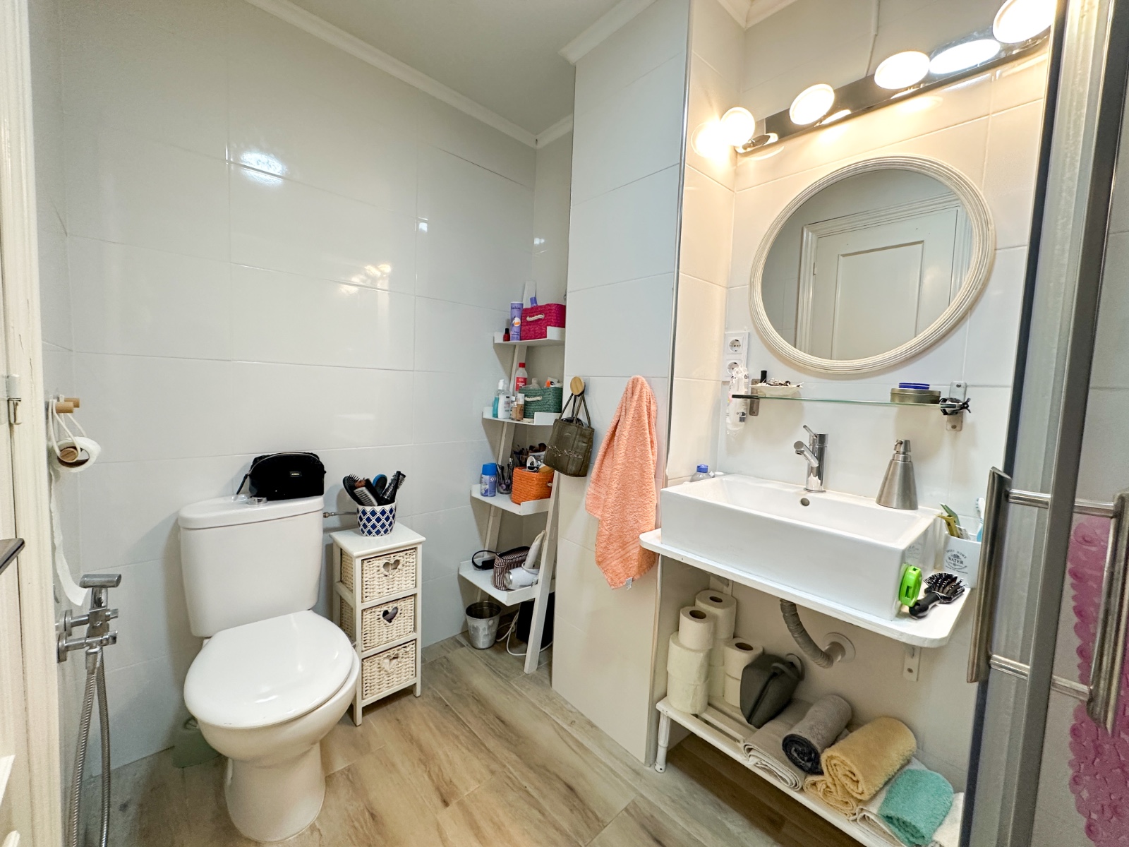 2 Bed, 1 Bath, ApartmentFor Sale, Torrevieja, Alicante