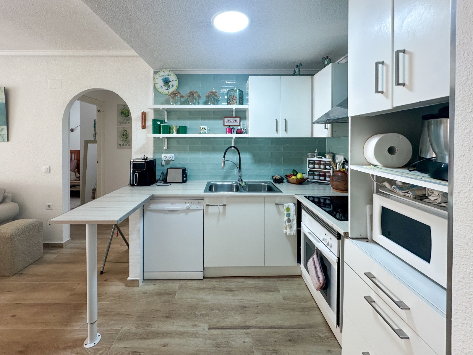 2 Bed, 1 Bath, ApartmentFor Sale, Torrevieja, Alicante