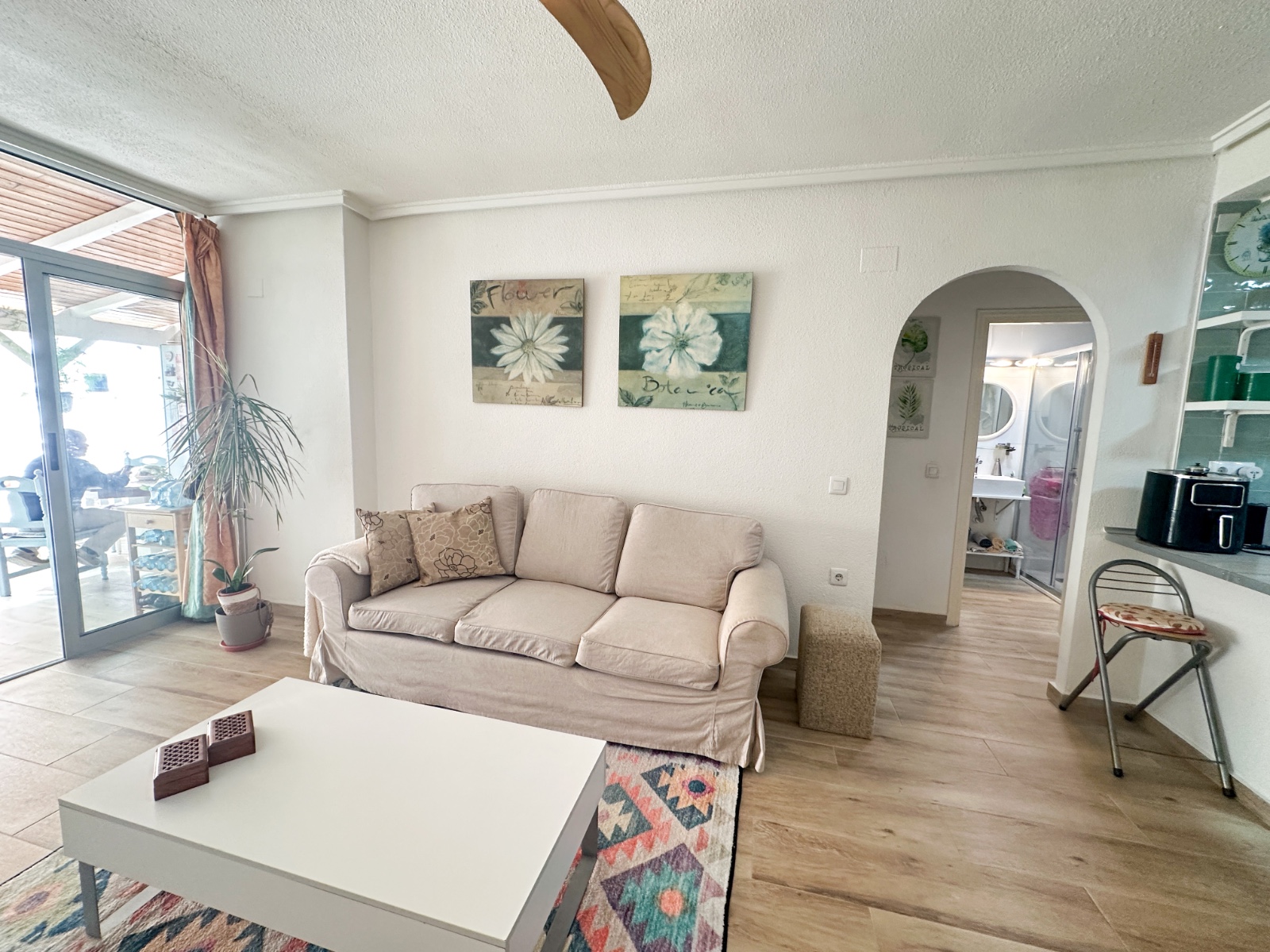 2 Bed, 1 Bath, ApartmentFor Sale, Torrevieja, Alicante