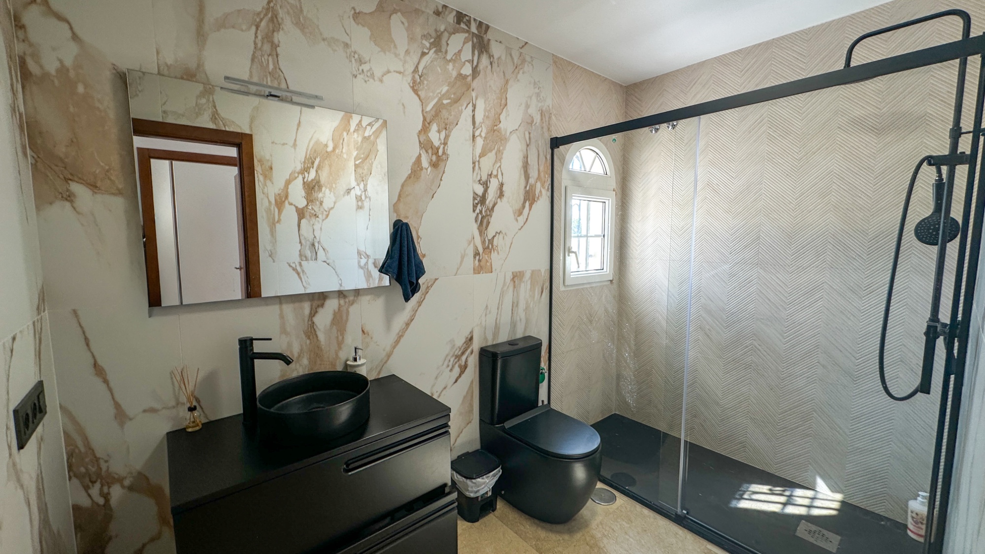 3 Bed, 2 Bath, ApartmentFor Sale, Orihuela Costa, Alicante