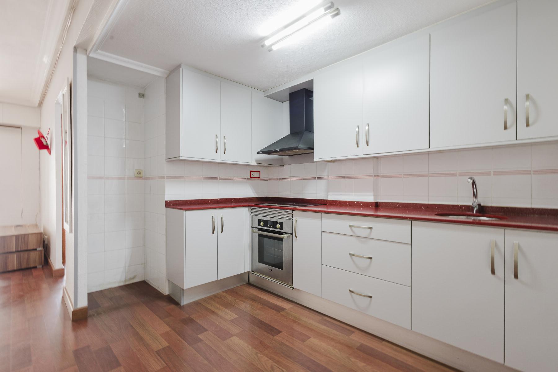 3 Bed, 2 Bath, ApartmentFor Sale, Torrevieja, Alicante