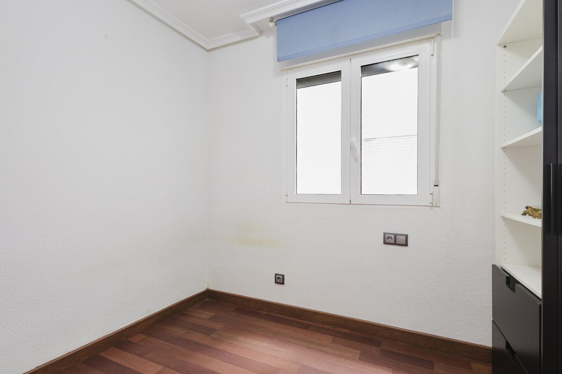 3 Bed, 2 Bath, ApartmentFor Sale, Torrevieja, Alicante