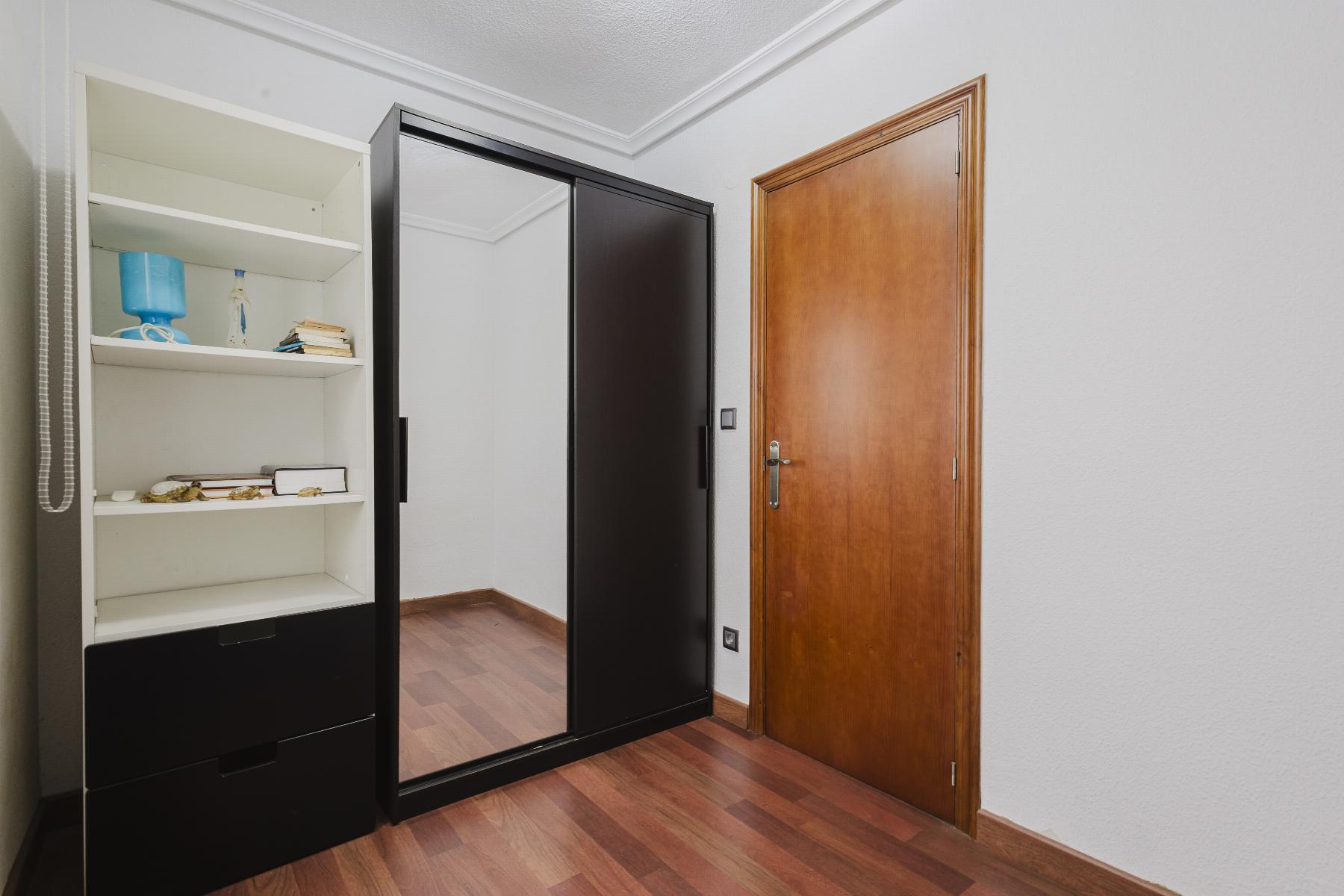 3 Bed, 2 Bath, ApartmentFor Sale, Torrevieja, Alicante