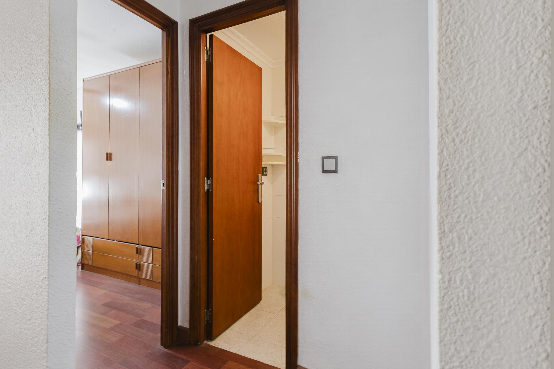 3 Bed, 2 Bath, ApartmentFor Sale, Torrevieja, Alicante