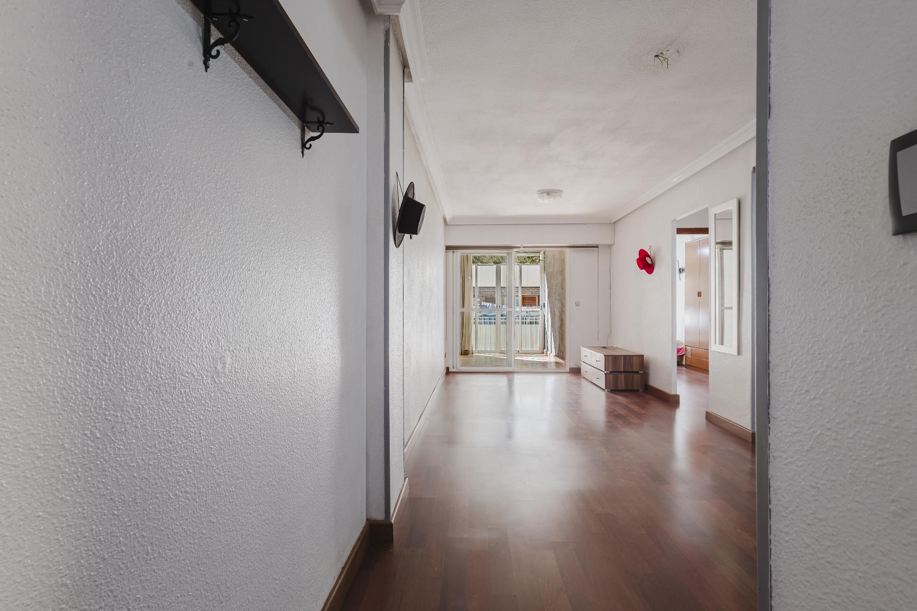 3 Bed, 2 Bath, ApartmentFor Sale, Torrevieja, Alicante