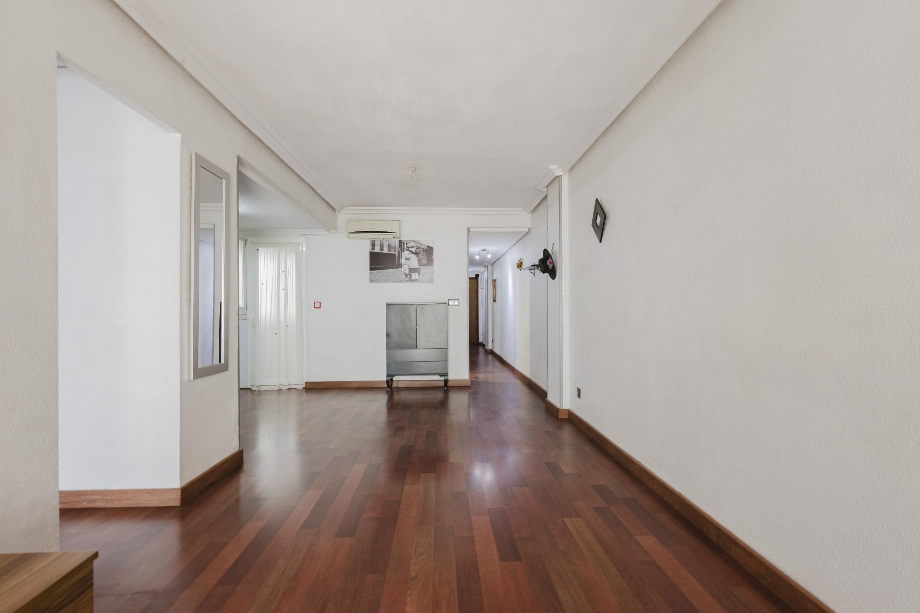 3 Bed, 2 Bath, ApartmentFor Sale, Torrevieja, Alicante