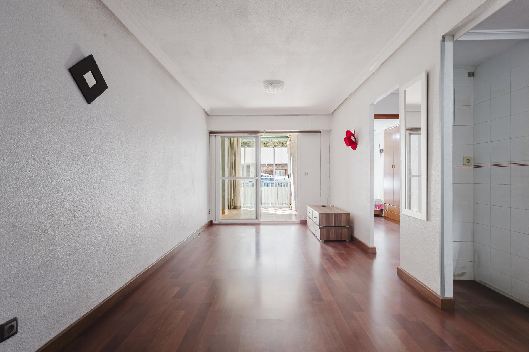 3 Bed, 2 Bath, ApartmentFor Sale, Torrevieja, Alicante