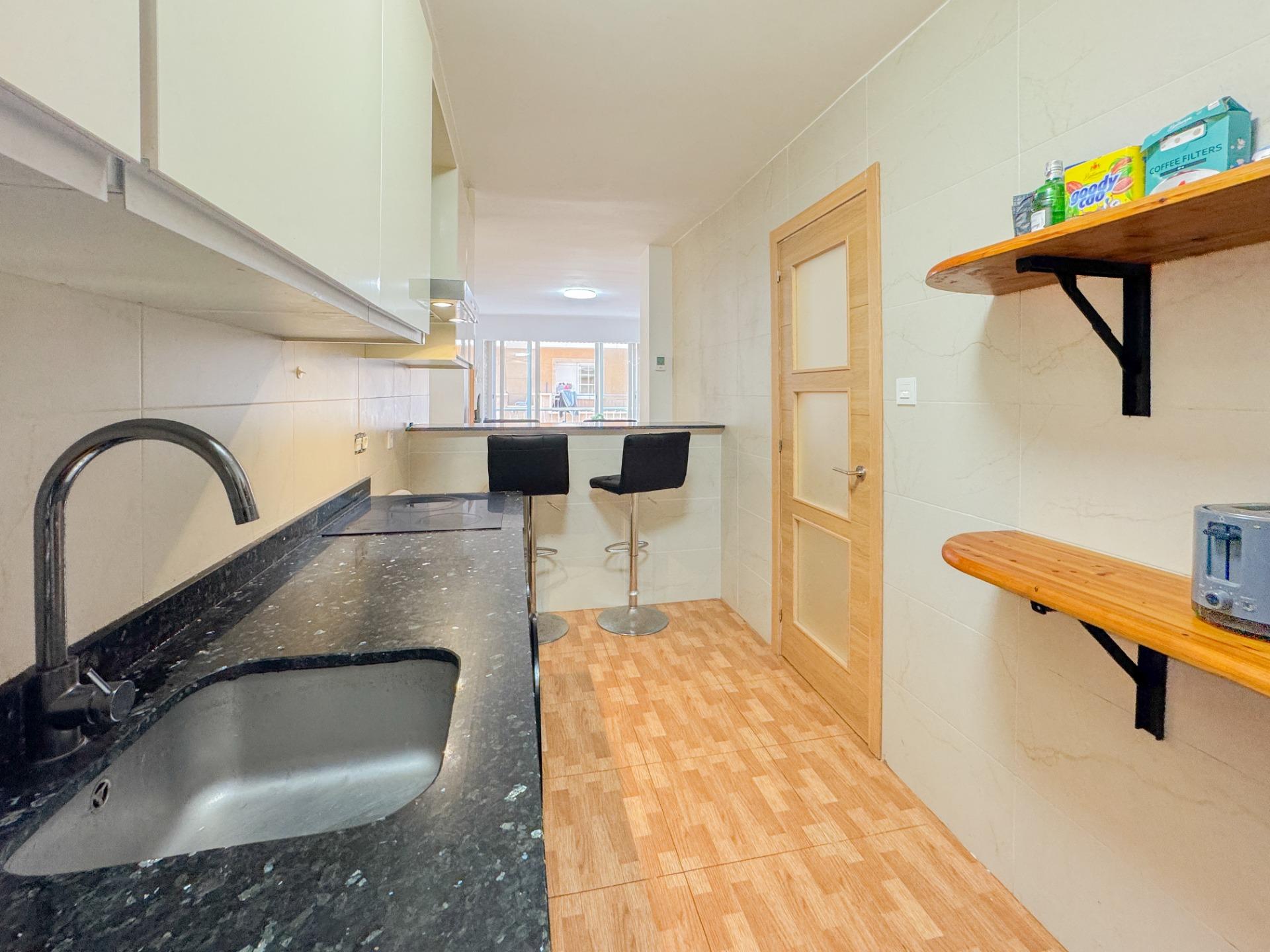 3 Bed, 1 Bath, ApartmentFor Sale, Torrevieja, Alicante