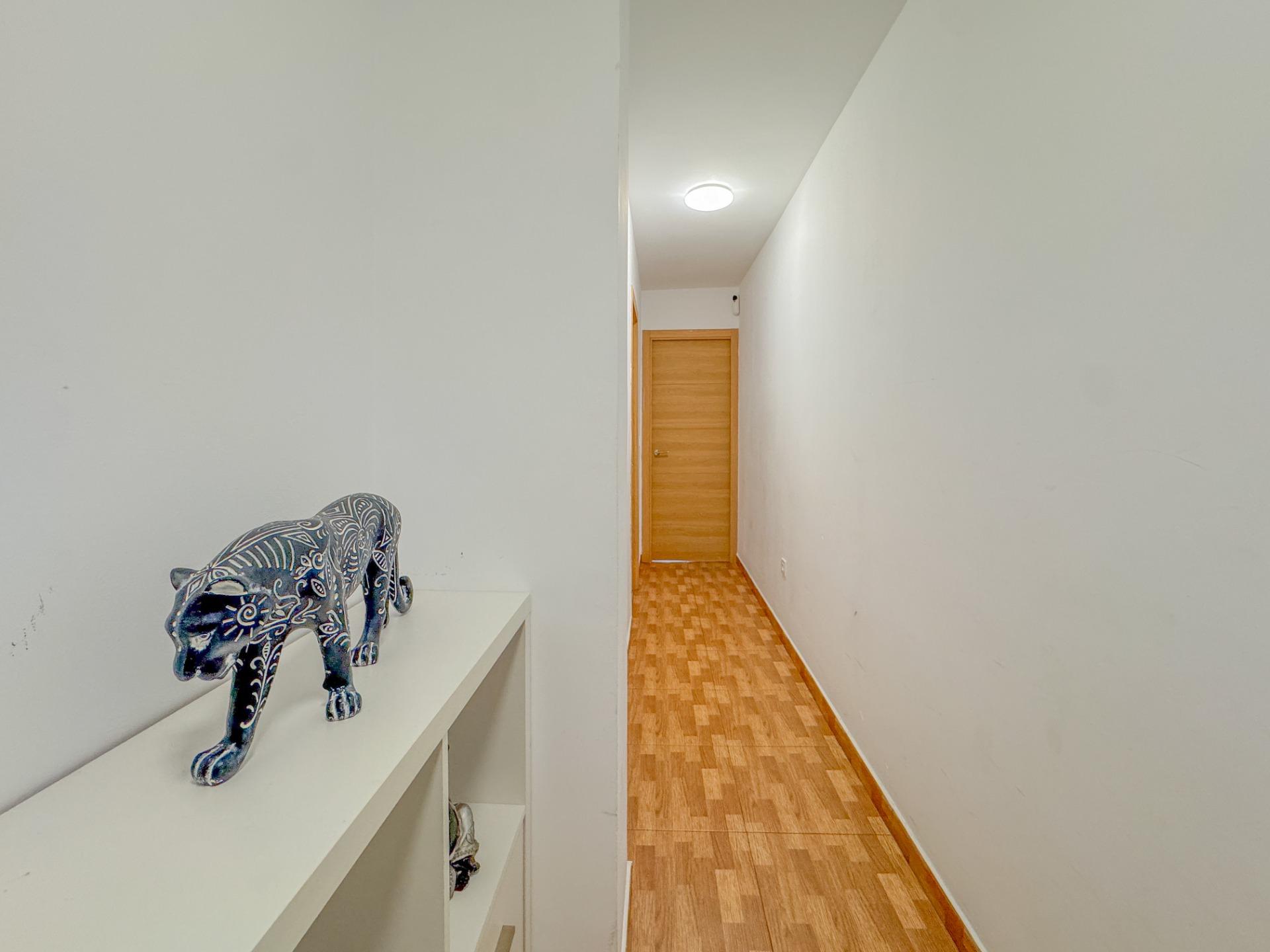 3 Bed, 1 Bath, ApartmentFor Sale, Torrevieja, Alicante