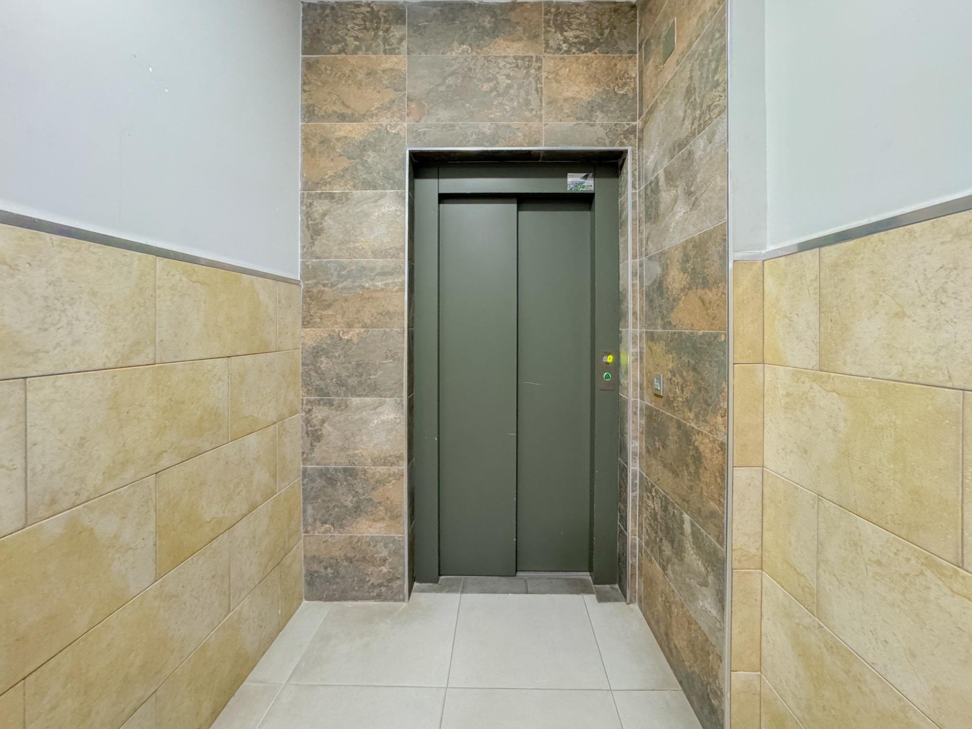 3 Bed, 1 Bath, ApartmentFor Sale, Torrevieja, Alicante