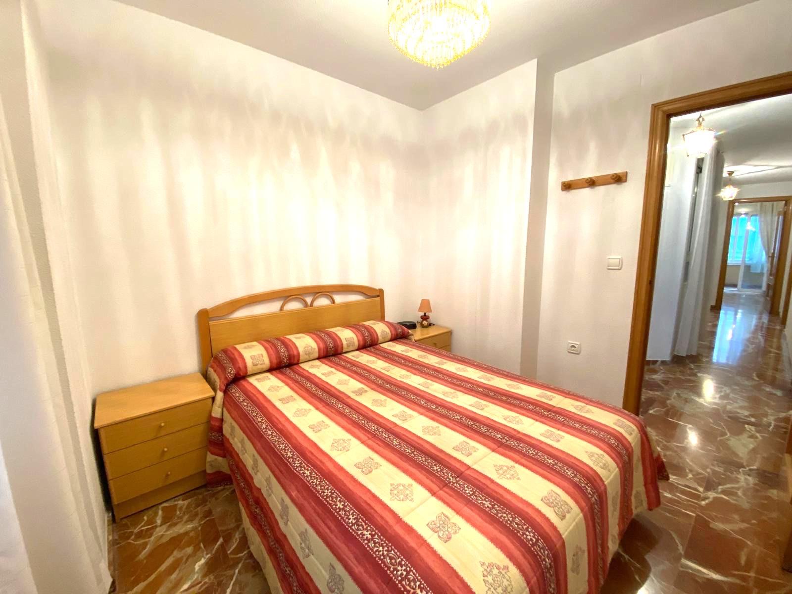 4 Bed, 2 Bath, ApartmentFor Sale, Alicante, Alicante