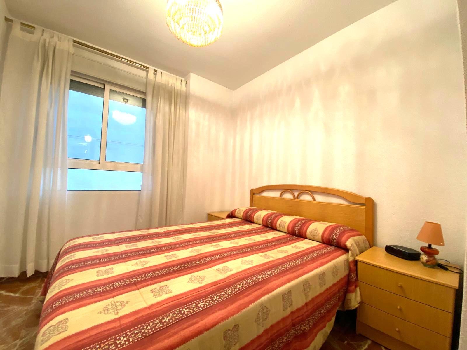 4 Bed, 2 Bath, ApartmentFor Sale, Alicante, Alicante