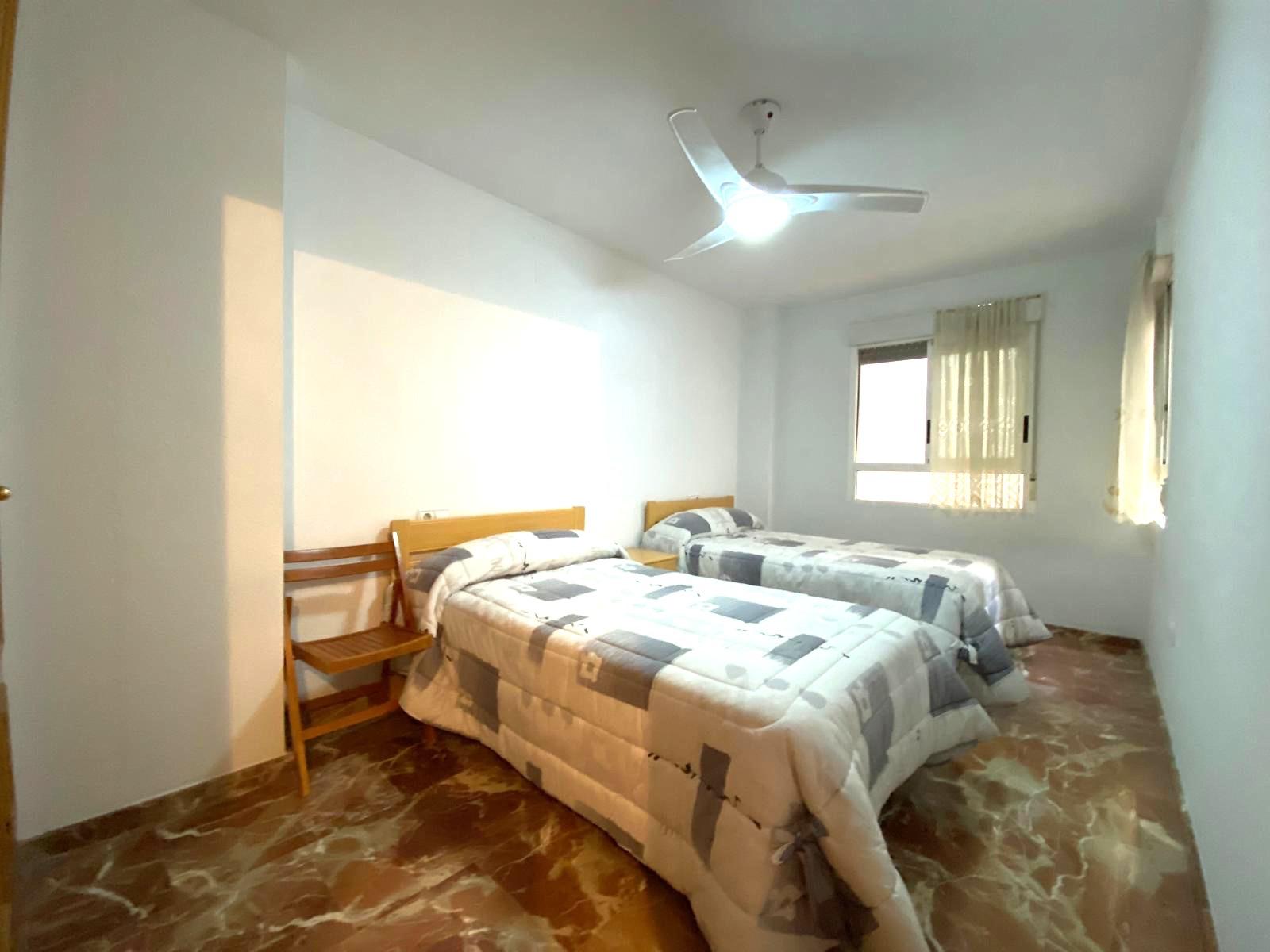 4 Bed, 2 Bath, ApartmentFor Sale, Alicante, Alicante