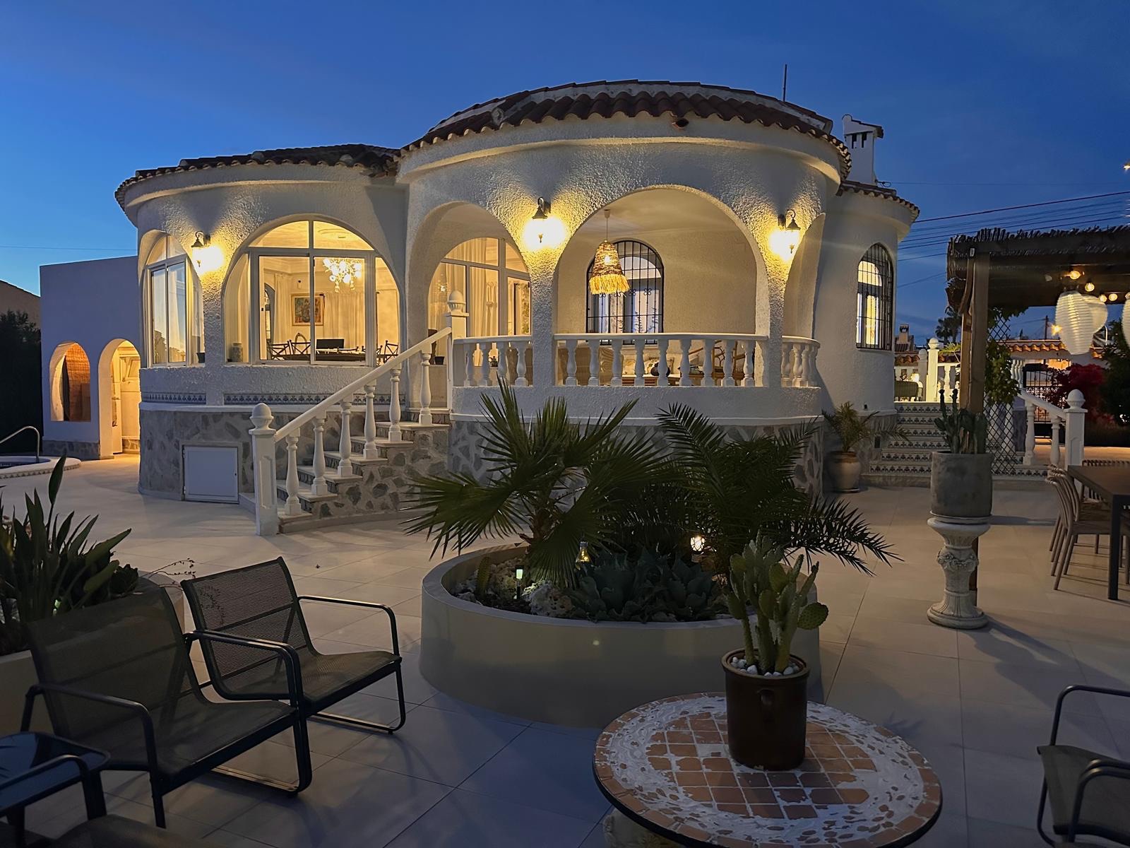 3 Bed, 3 Bath, HouseFor Sale, Torrevieja, Alicante