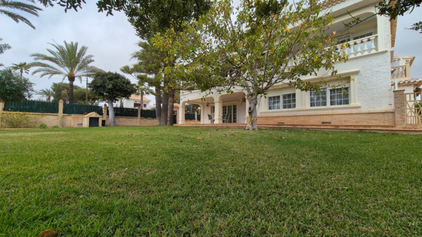 7 Bed, 3 Bath, HouseFor Sale, Orihuela, Alicante