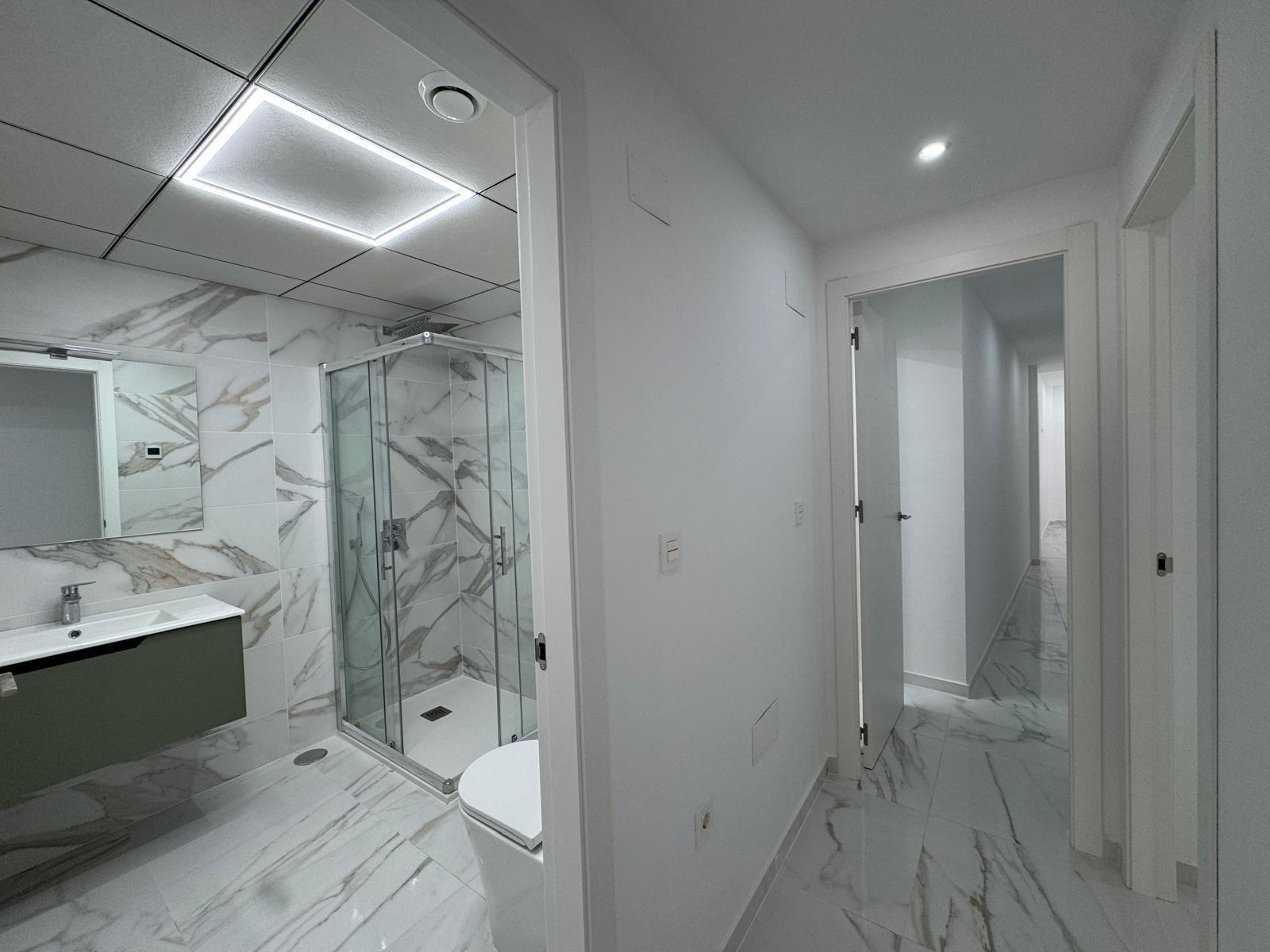 2 Bed, 1 Bath, ApartmentFor Sale, Torrevieja, Alicante