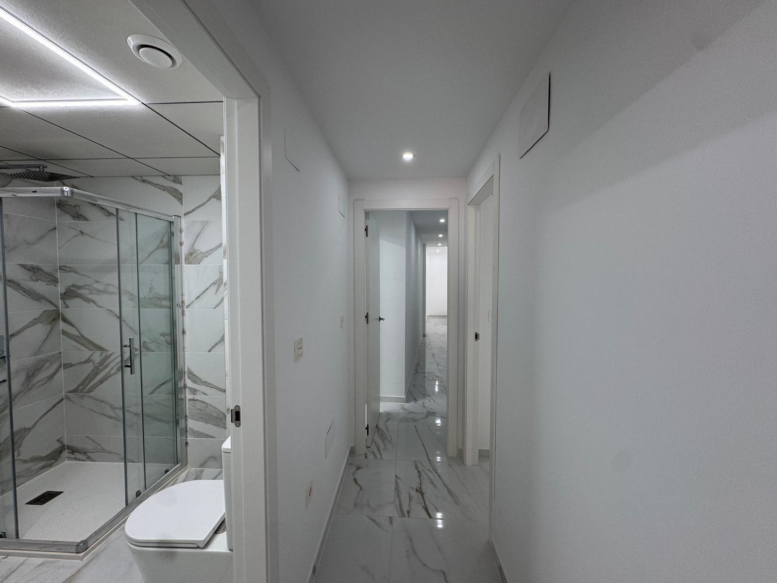 2 Bed, 1 Bath, ApartmentFor Sale, Torrevieja, Alicante